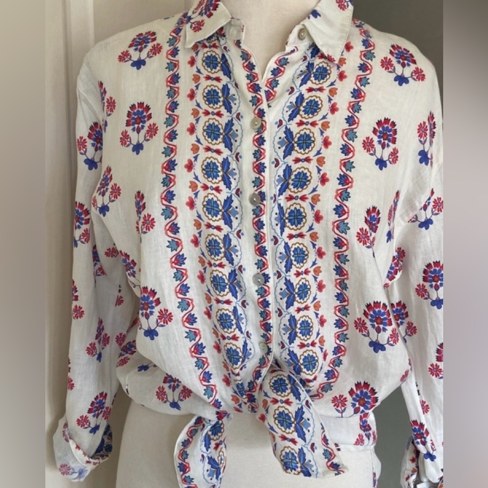 Magaschoni linen White Button-Front Blouse with Blue and Red Floral EmbroideryXS